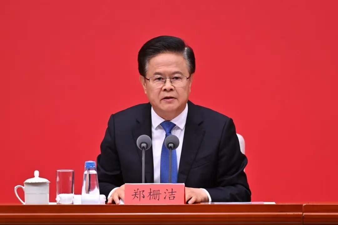 郑栅洁最新署名文章：命盘、仕途、经济发展   观点含蓄且清晰  解读方向多维